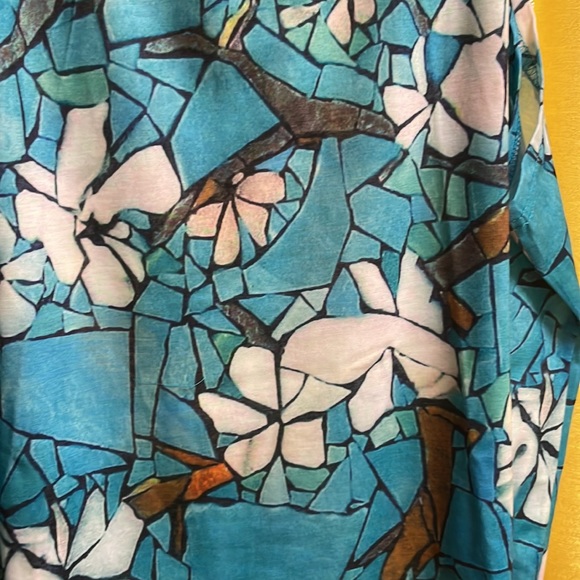 Summer top - Picture 2 of 6